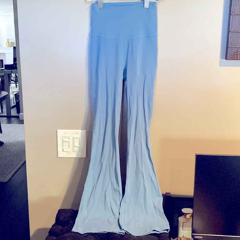 Woman’s Lululemon Long Leggings Flare Pants - Woman’s Size 0 (color: steel blue)